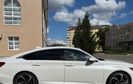 Honda Accord IX рестайлинг, 2018 год, 1 970 000 рублей, 2 фотография