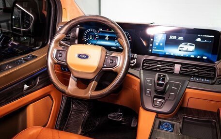 Ford Tourneo Custom I рестайлинг, 2024 год, 6 000 000 рублей, 37 фотография