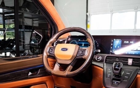 Ford Tourneo Custom I рестайлинг, 2024 год, 6 000 000 рублей, 36 фотография