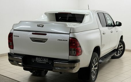 Toyota Hilux VIII, 2017 год, 3 850 000 рублей, 8 фотография