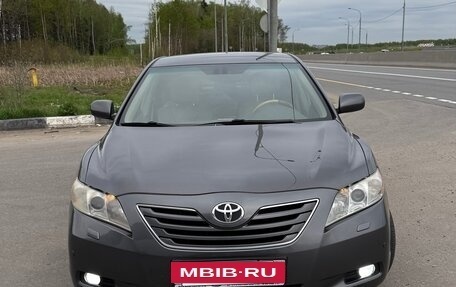 Toyota Camry, 2006 год, 860 000 рублей, 1 фотография