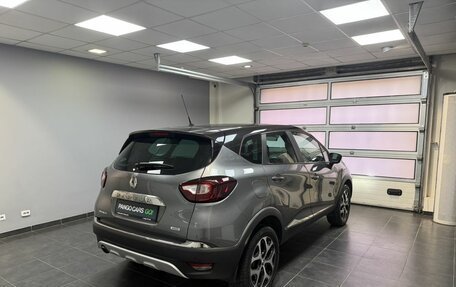 Renault Kaptur I рестайлинг, 2017 год, 1 675 000 рублей, 6 фотография