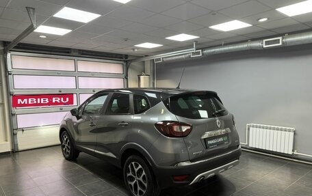 Renault Kaptur I рестайлинг, 2017 год, 1 675 000 рублей, 4 фотография