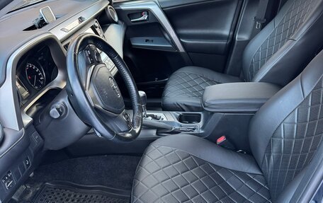 Toyota RAV4, 2018 год, 2 050 000 рублей, 7 фотография