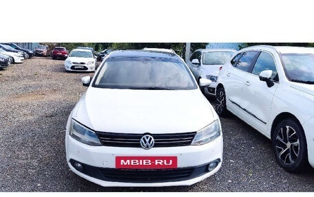 Volkswagen Jetta VI, 2013 год, 800 000 рублей, 2 фотография