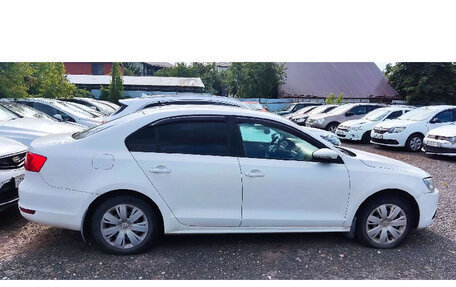 Volkswagen Jetta VI, 2013 год, 800 000 рублей, 6 фотография