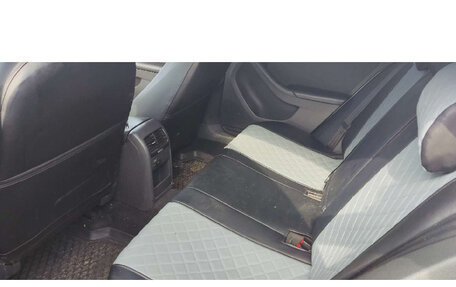 Volkswagen Jetta VI, 2013 год, 800 000 рублей, 16 фотография