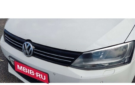 Volkswagen Jetta VI, 2013 год, 800 000 рублей, 7 фотография
