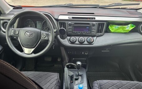 Toyota RAV4, 2015 год, 1 500 000 рублей, 9 фотография