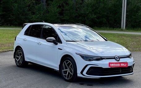Volkswagen Golf VIII, 2021 год, 2 599 999 рублей, 3 фотография