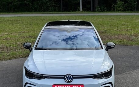 Volkswagen Golf VIII, 2021 год, 2 599 999 рублей, 2 фотография