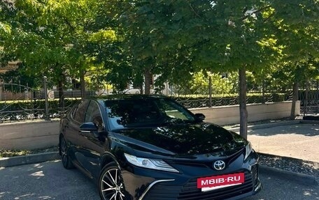 Toyota Camry, 2021 год, 2 950 000 рублей, 3 фотография