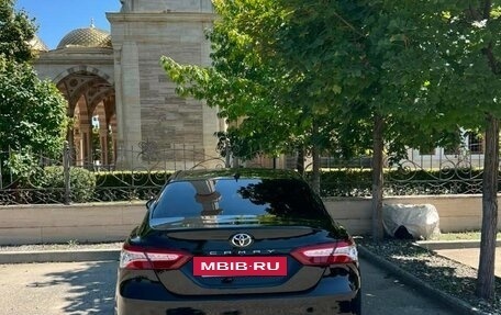 Toyota Camry, 2021 год, 2 950 000 рублей, 4 фотография