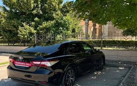 Toyota Camry, 2021 год, 2 950 000 рублей, 6 фотография