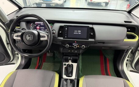 Honda Fit, 2022 год, 980 000 рублей, 17 фотография