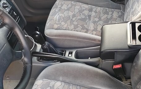 Toyota Avensis III рестайлинг, 1998 год, 290 000 рублей, 5 фотография