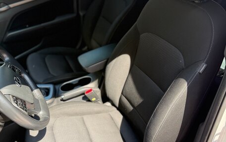 Hyundai Elantra VI рестайлинг, 2018 год, 1 150 000 рублей, 9 фотография