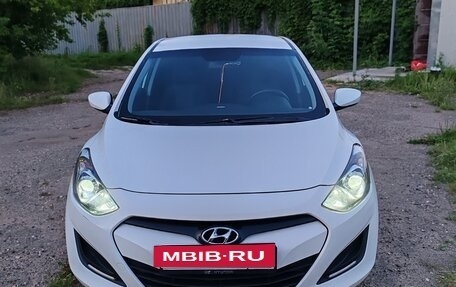 Hyundai i30 II рестайлинг, 2012 год, 850 000 рублей, 2 фотография