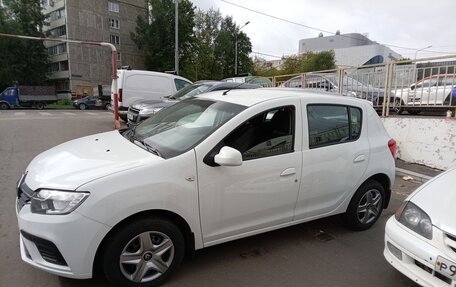 Renault Sandero II рестайлинг, 2019 год, 575 000 рублей, 4 фотография