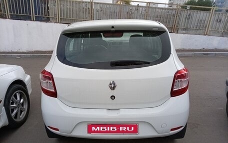 Renault Sandero II рестайлинг, 2019 год, 575 000 рублей, 3 фотография