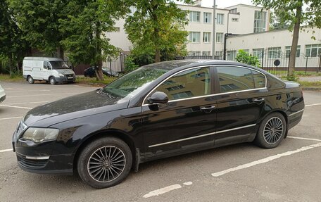 Volkswagen Passat B6, 2007 год, 680 000 рублей, 2 фотография