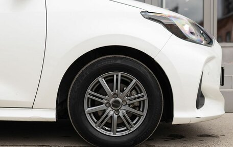 Toyota Yaris, 2020 год, 1 210 000 рублей, 9 фотография