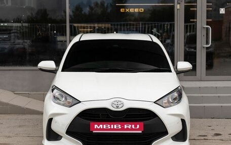 Toyota Yaris, 2020 год, 1 210 000 рублей, 2 фотография