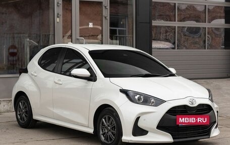 Toyota Yaris, 2020 год, 1 210 000 рублей, 3 фотография