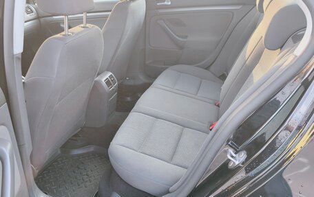 Volkswagen Jetta VI, 2009 год, 600 000 рублей, 7 фотография