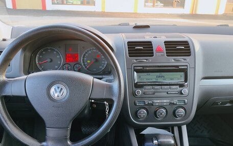 Volkswagen Jetta VI, 2009 год, 600 000 рублей, 8 фотография