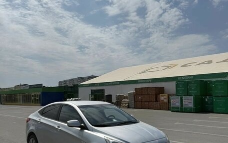 Hyundai Solaris II рестайлинг, 2012 год, 589 000 рублей, 4 фотография