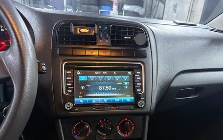 Volkswagen Polo VI (EU Market), 2015 год, 730 000 рублей, 8 фотография