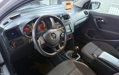 Volkswagen Polo VI (EU Market), 2015 год, 730 000 рублей, 6 фотография
