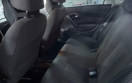 Volkswagen Polo VI (EU Market), 2015 год, 730 000 рублей, 9 фотография