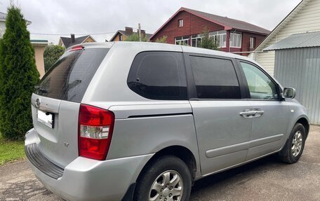 KIA Carnival III, 2008 год, 990 000 рублей, 2 фотография
