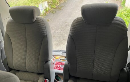 KIA Carnival III, 2008 год, 990 000 рублей, 7 фотография