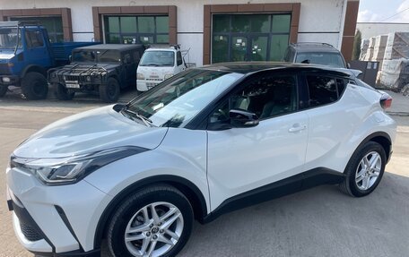 Toyota C-HR I рестайлинг, 2022 год, 2 350 000 рублей, 6 фотография