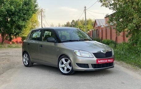 Skoda Fabia II, 2011 год, 450 000 рублей, 6 фотография