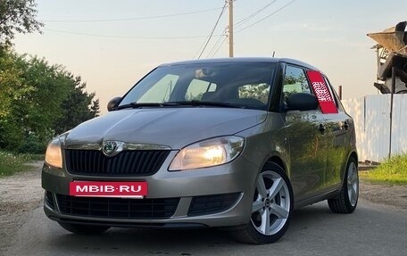 Skoda Fabia II, 2011 год, 450 000 рублей, 5 фотография