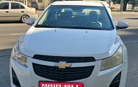 Chevrolet Cruze II, 2012 год, 700 000 рублей, 3 фотография