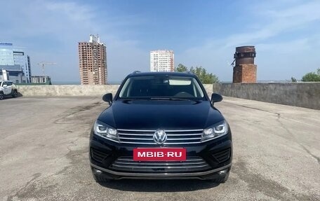 Volkswagen Touareg III, 2015 год, 2 580 000 рублей, 2 фотография