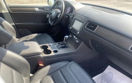Volkswagen Touareg III, 2015 год, 2 580 000 рублей, 16 фотография