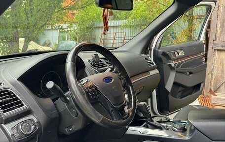 Ford Explorer VI, 2016 год, 2 500 000 рублей, 19 фотография
