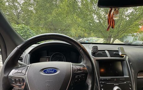 Ford Explorer VI, 2016 год, 2 500 000 рублей, 14 фотография