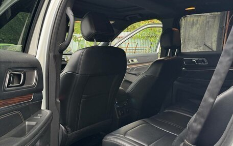 Ford Explorer VI, 2016 год, 2 500 000 рублей, 20 фотография