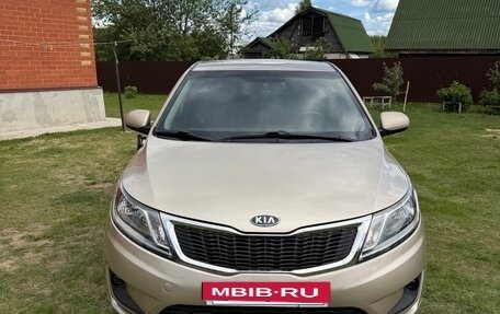 KIA Rio III рестайлинг, 2013 год, 600 000 рублей, 2 фотография