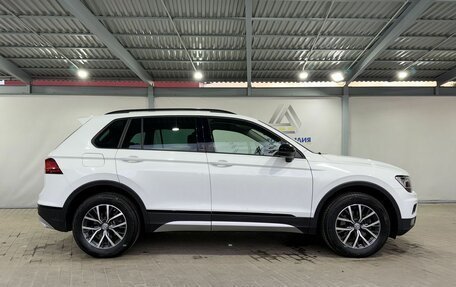 Volkswagen Tiguan II, 2019 год, 2 559 000 рублей, 6 фотография