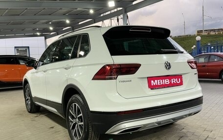 Volkswagen Tiguan II, 2019 год, 2 559 000 рублей, 3 фотография