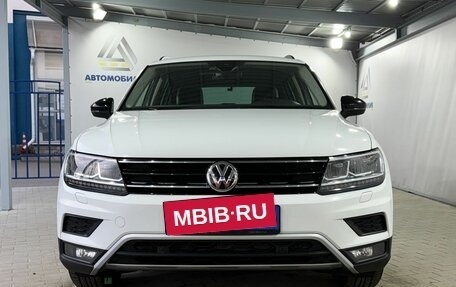 Volkswagen Tiguan II, 2019 год, 2 559 000 рублей, 8 фотография