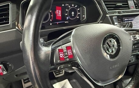 Volkswagen Tiguan II, 2019 год, 2 559 000 рублей, 15 фотография